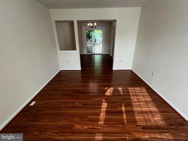 $2,145 | 19266 Esmond Terrace, Germantown, MD 20874