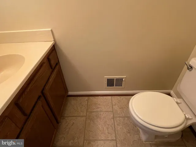 $2,395 | 19266 Esmond Terrace, Germantown, MD 20874