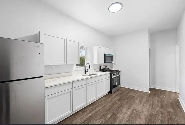 $1,875 | 7912 South Ada Street, Unit 1, Chicago, IL 60620