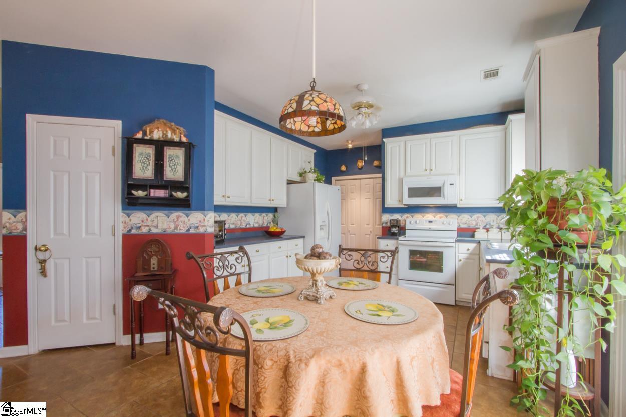 24 Box Tree Way Greenville, SC 29605 - Photo 8 of 36 Gallery Image 8