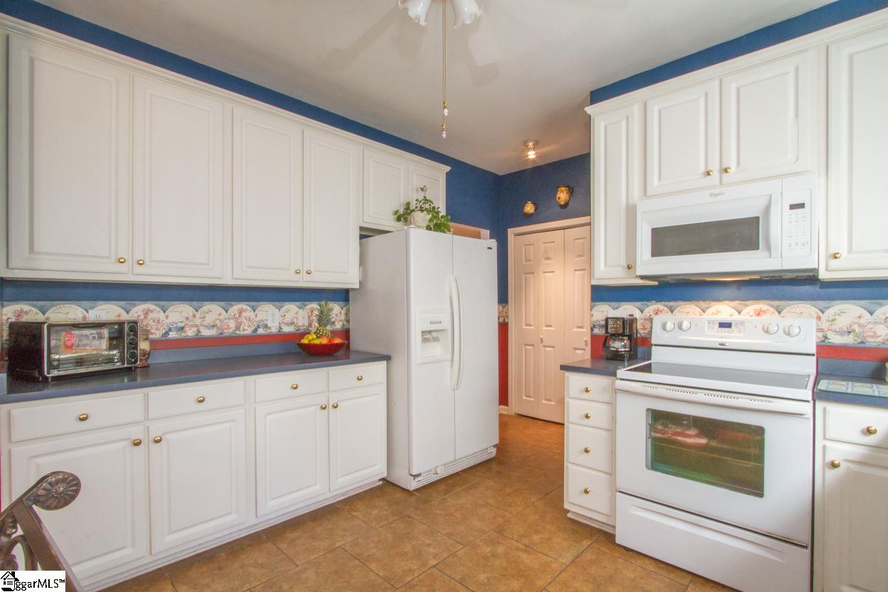 24 Box Tree Way Greenville, SC 29605 - Photo 9 of 36 Gallery Image 9