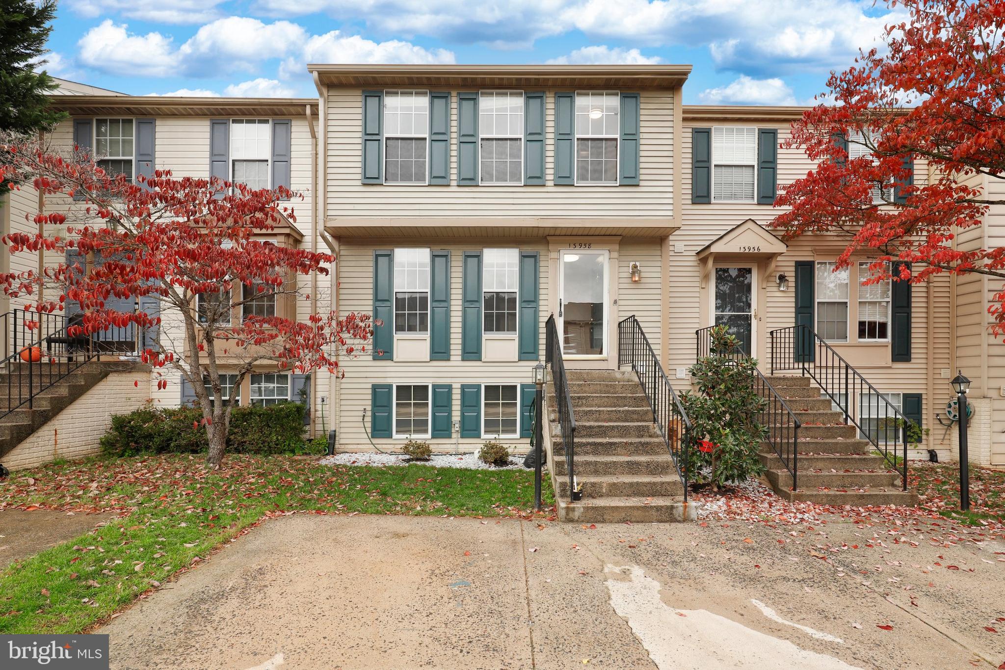 13958 Winding Ridge Lane Centreville, VA 20121 - Photo 2 of 48 Gallery Image 2