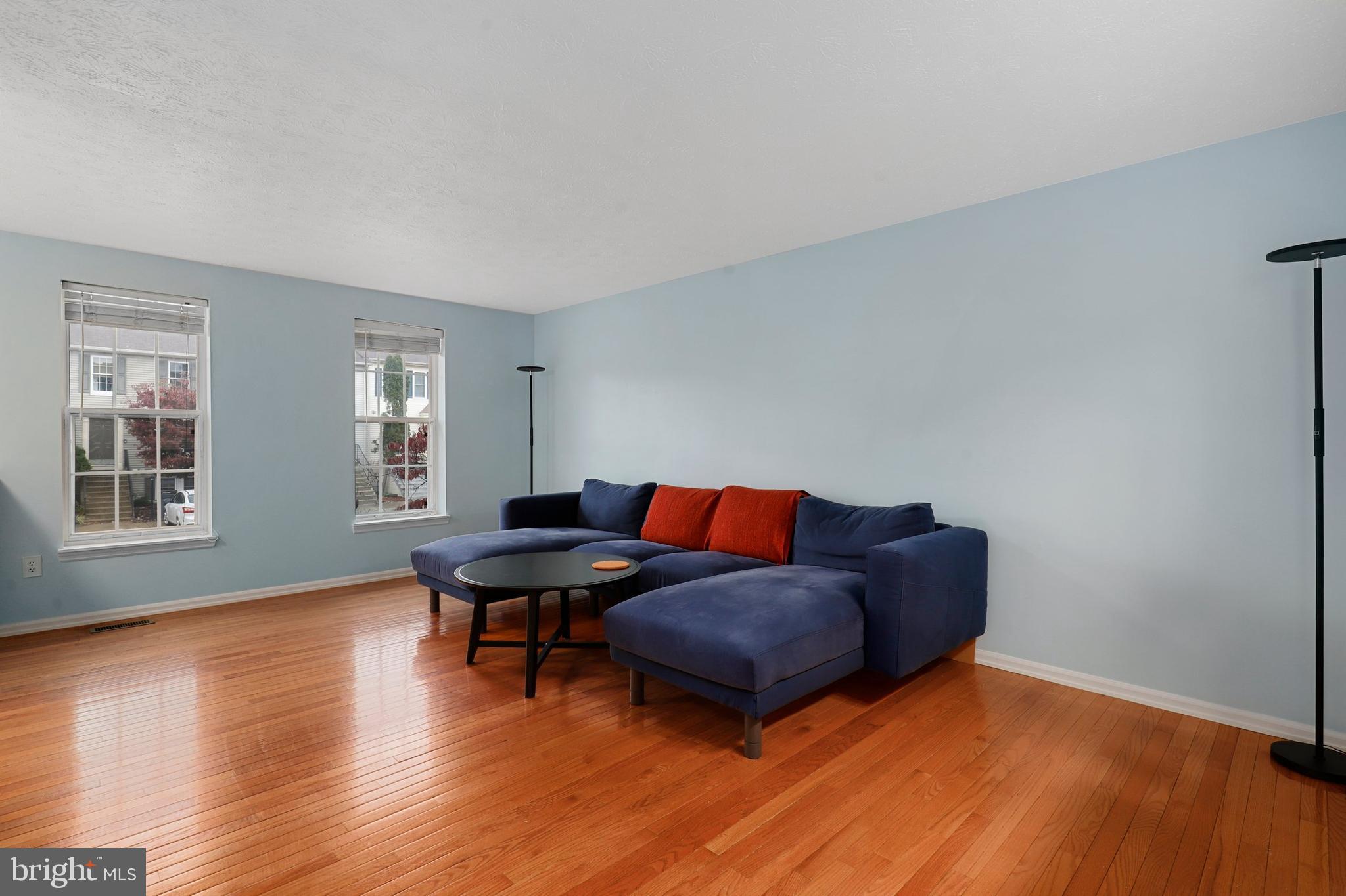 13958 Winding Ridge Lane Centreville, VA 20121 - Photo 7 of 48 Gallery Image 7