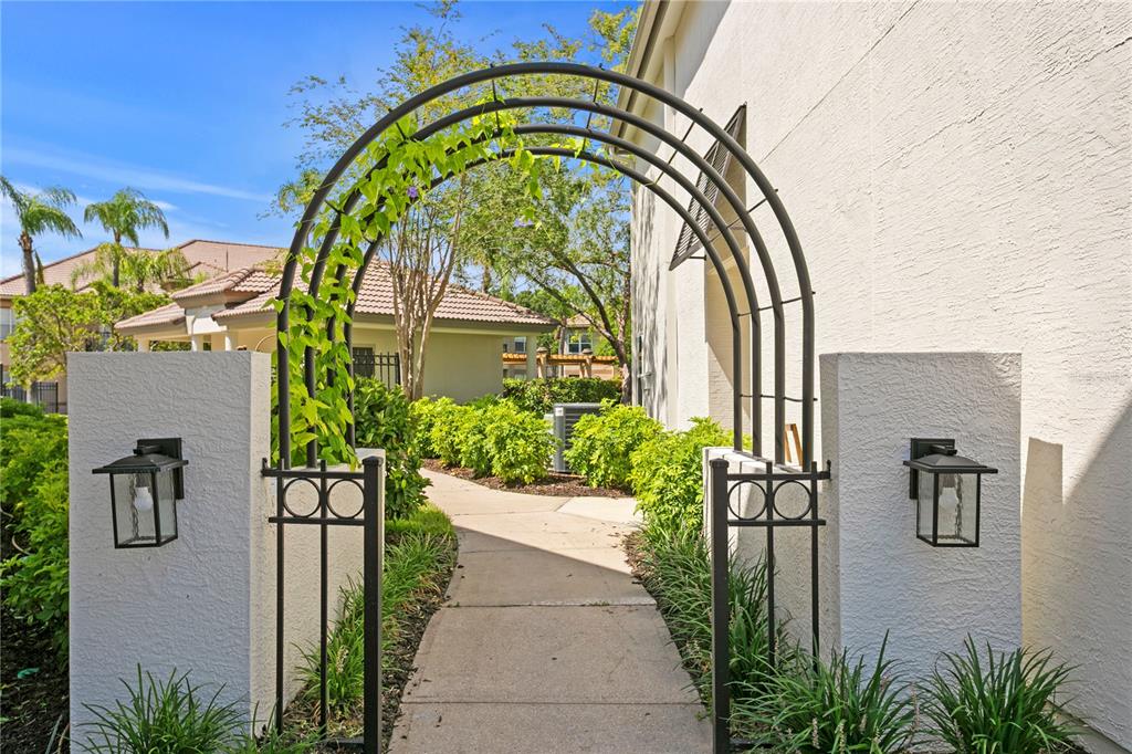1040 Normandy Trace Road Tampa, FL 33602 - Photo 28 of 37