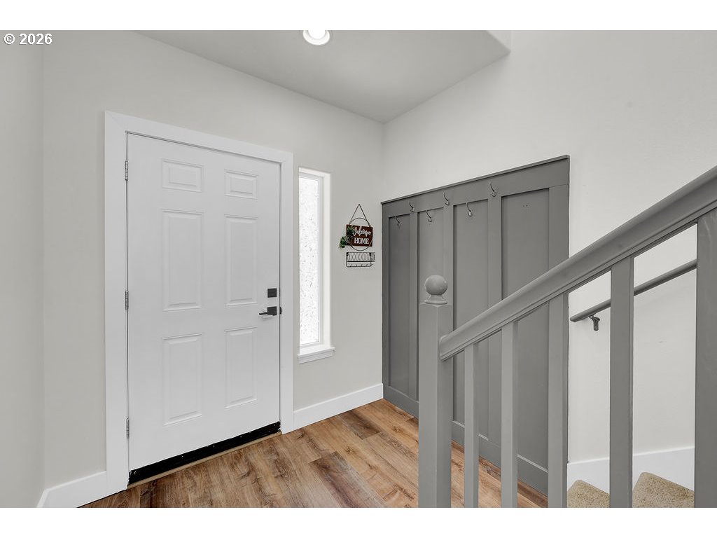 24969 Perkins Road Veneta, OR 97487 - Photo 4 of 28 Entrance/Foyer