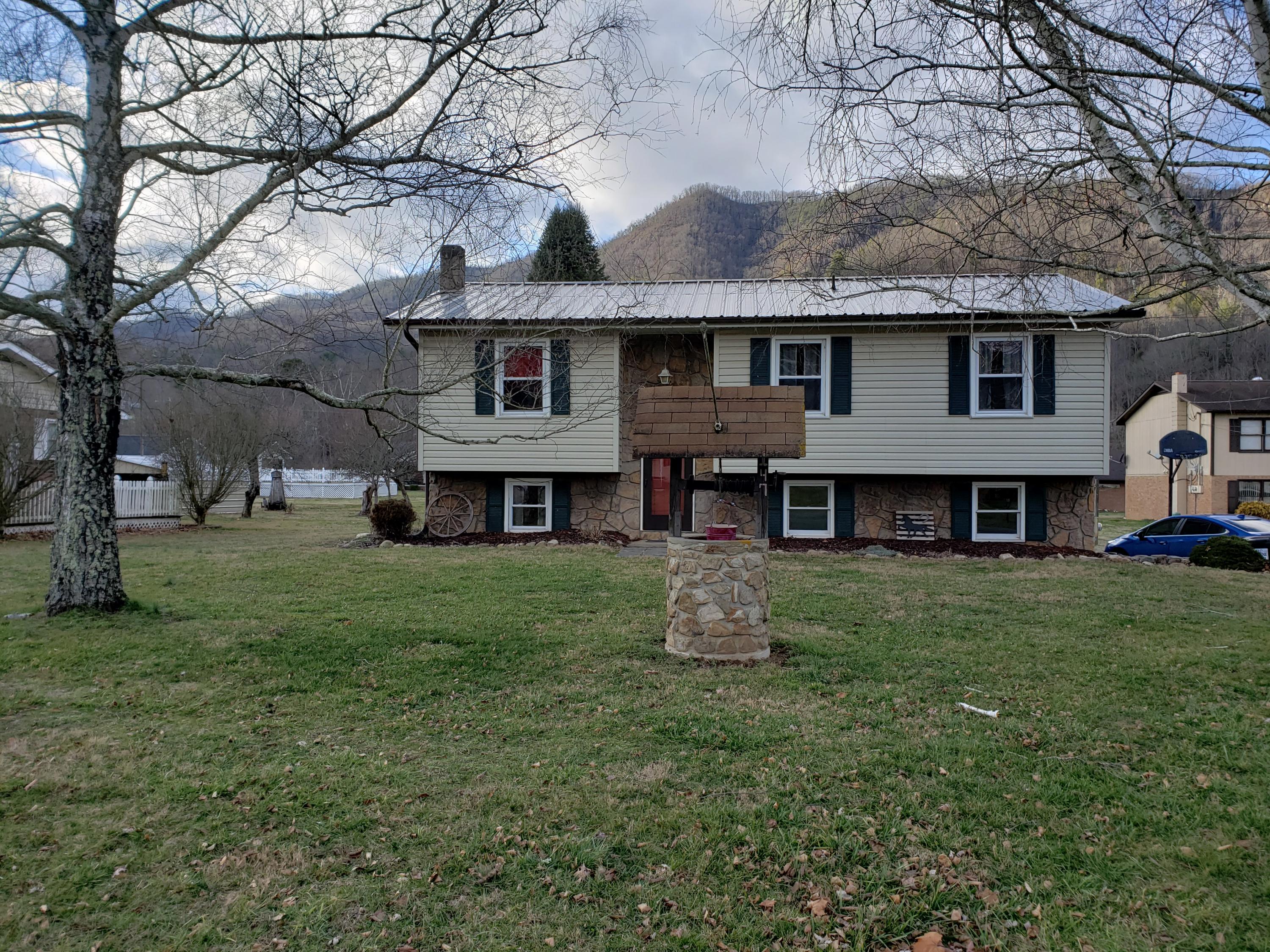 147 Spring Street Hampton, TN 37658 - Photo 2 of 53 20200119_151053