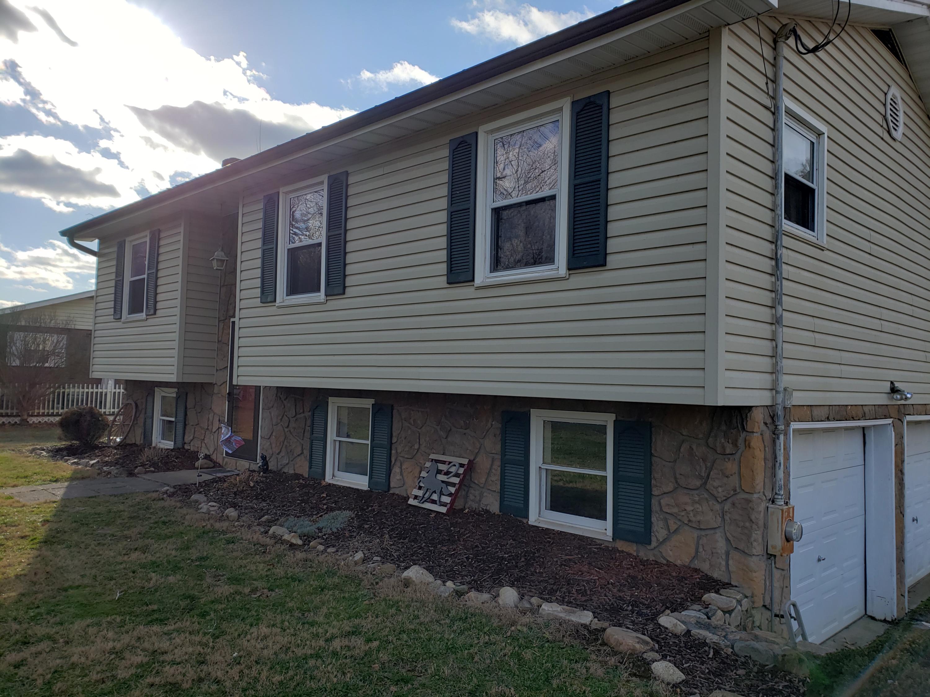 147 Spring Street Hampton, TN 37658 - Photo 5 of 53 20200119_151243