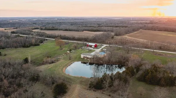 $827,000 | 15017 Botkin Road, Centerville, KS 66014