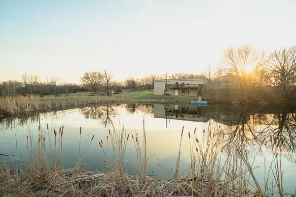 $827,000 | 15017 Botkin Road, Centerville, KS 66014