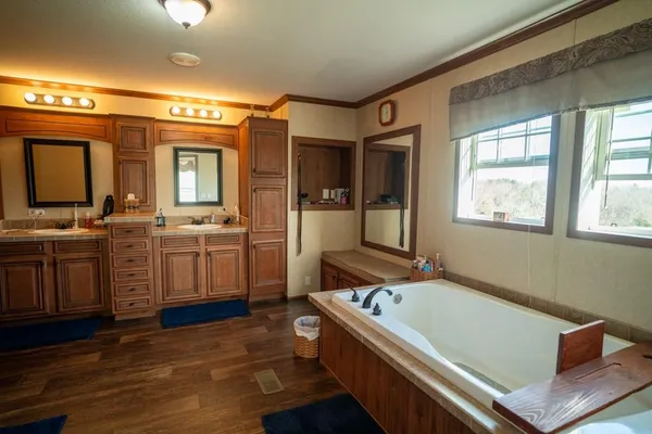 $827,000 | 15017 Botkin Road, Centerville, KS 66014