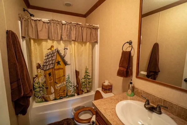 $827,000 | 15017 Botkin Road, Centerville, KS 66014
