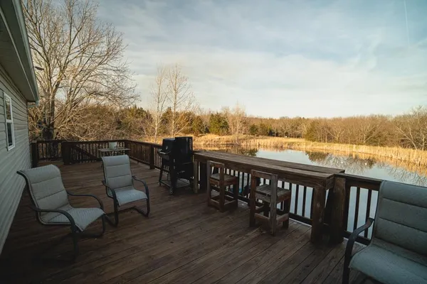 $827,000 | 15017 Botkin Road, Centerville, KS 66014