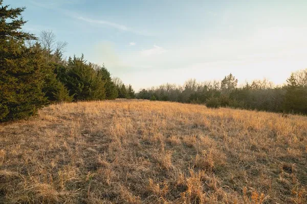 $827,000 | 15017 Botkin Road, Centerville, KS 66014