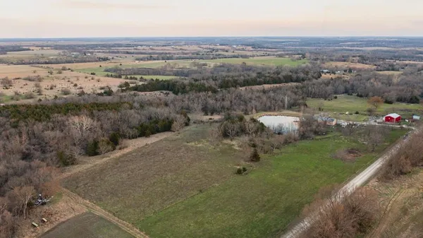 $827,000 | 15017 Botkin Road, Centerville, KS 66014