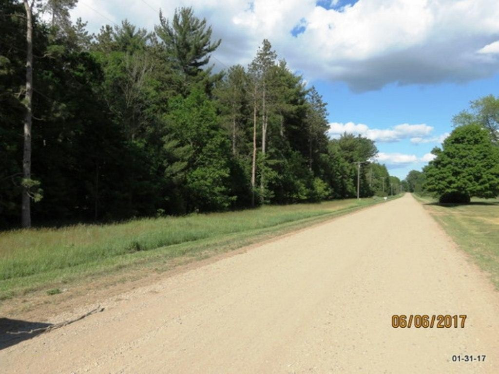 11500 Patterson Road Ravenna, MI 49451 - Photo 3 of 3 IMG_5755