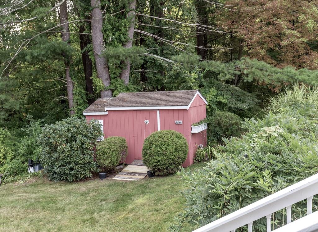 62 Beaver Brook Road Westford, MA 01886 - Photo 8 of 40 Gallery Image 8