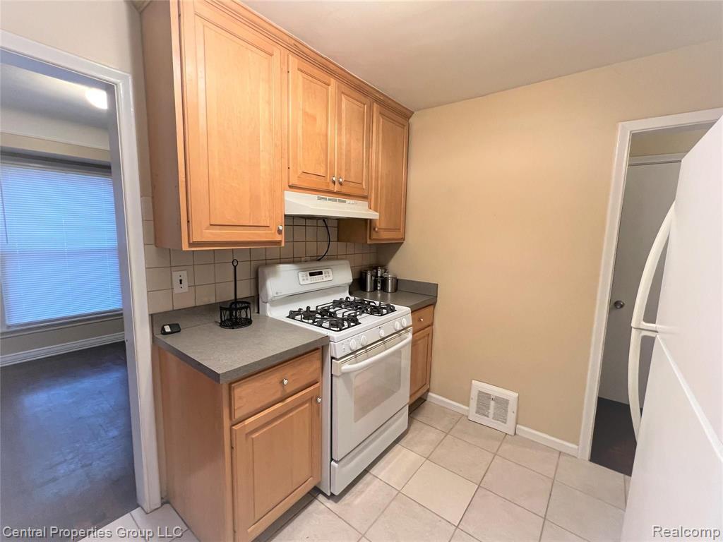 519 South Campbell Road Royal Oak, MI 48067 - Photo 6 of 16