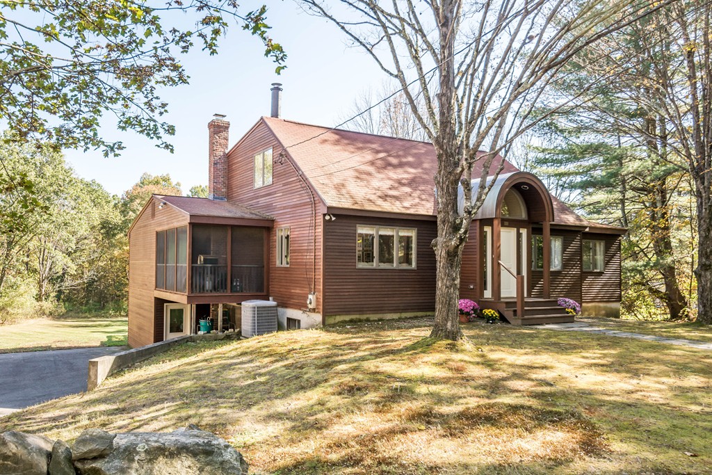 111 Old Bolton Road Stow, MA 01775 - Photo 2 of 30