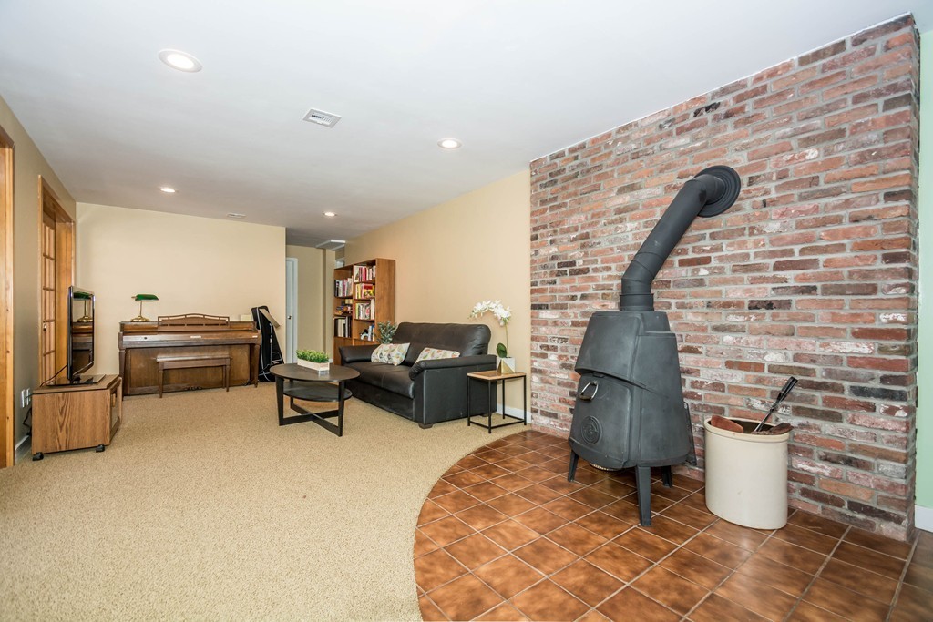 111 Old Bolton Road Stow, MA 01775 - Photo 24 of 30