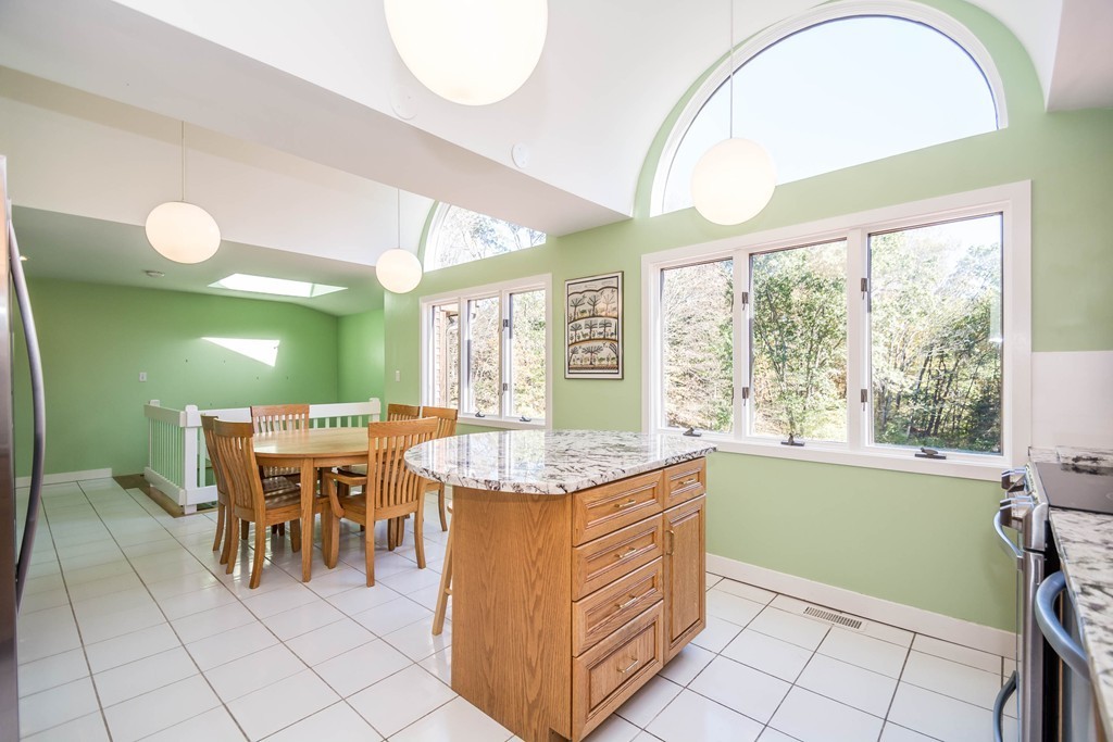 111 Old Bolton Road Stow, MA 01775 - Photo 8 of 30