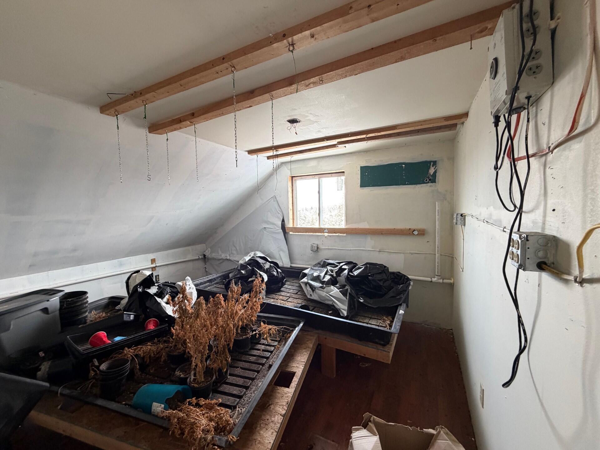 37 Coldbrook Road Houlton, ME 04730 - Photo 13 of 46 1dfbe1ca-f375-4bac-85d9-493018e60d66