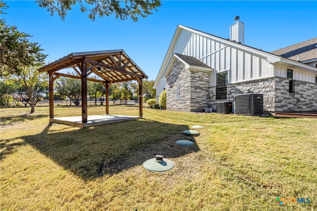 360 Grove Road Killeen, TX 76542 - Photo 43 of 48 a view of a house with a yard