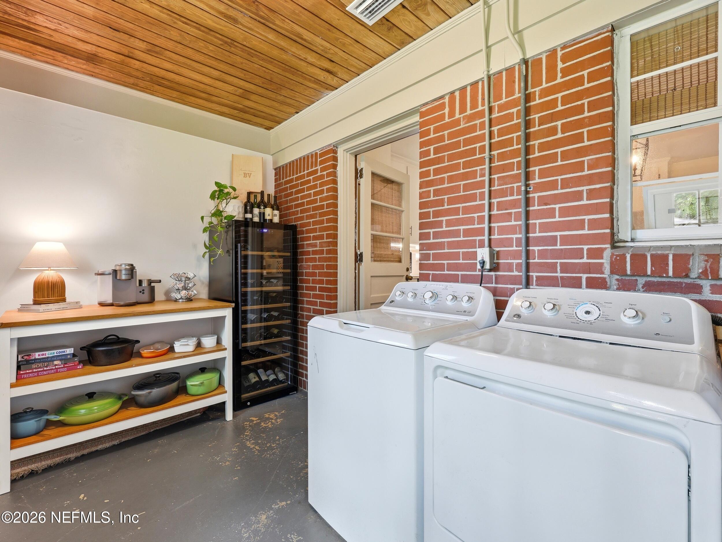 1630 Mayview Road Jacksonville, FL 32210 - Photo 23 of 42 Very Spacious with Wood Ceiling