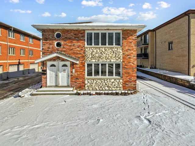 $519,000 | 10351 Parkside Avenue, Oak Lawn, IL 60453