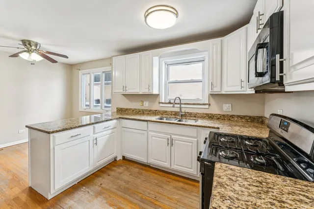 $519,000 | 10351 Parkside Avenue, Oak Lawn, IL 60453