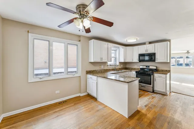 $519,000 | 10351 Parkside Avenue, Oak Lawn, IL 60453