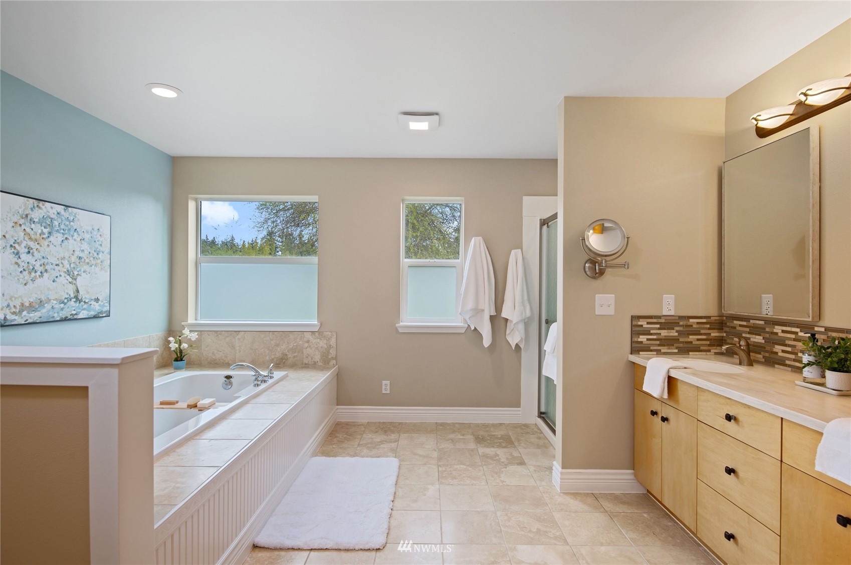 3081 Northeast Lincoln Road Poulsbo, WA 98370 - Photo 19 of 40 Gallery Image 19