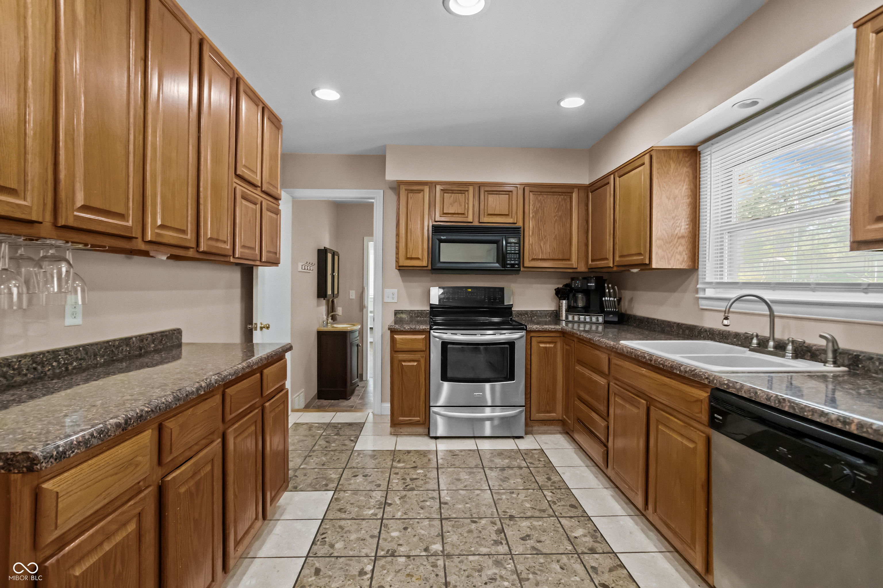 8069 Folkstone Road Indianapolis, IN 46268 - Photo 23 of 54 Gallery Image 23