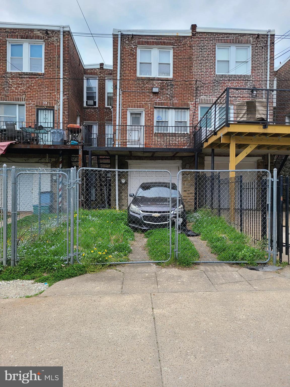 7311 North 21st Street Philadelphia, PA 19138 - Photo 3 of 25 4 car parking plus 1 car garage and balcony