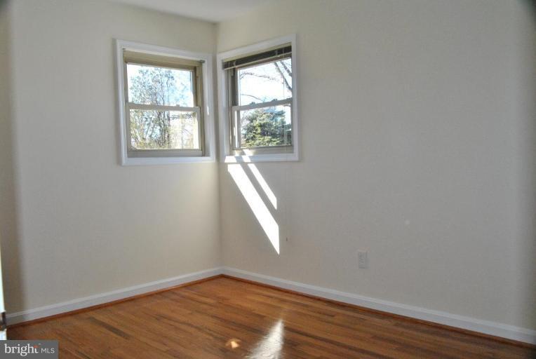 6815 Cabin John Road Springfield, VA 22150 - Photo 5 of 18 Bedroom #3