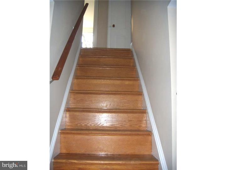 124 Greenhill Road Springfield, PA 19064 - Photo 14 of 25 Hallway