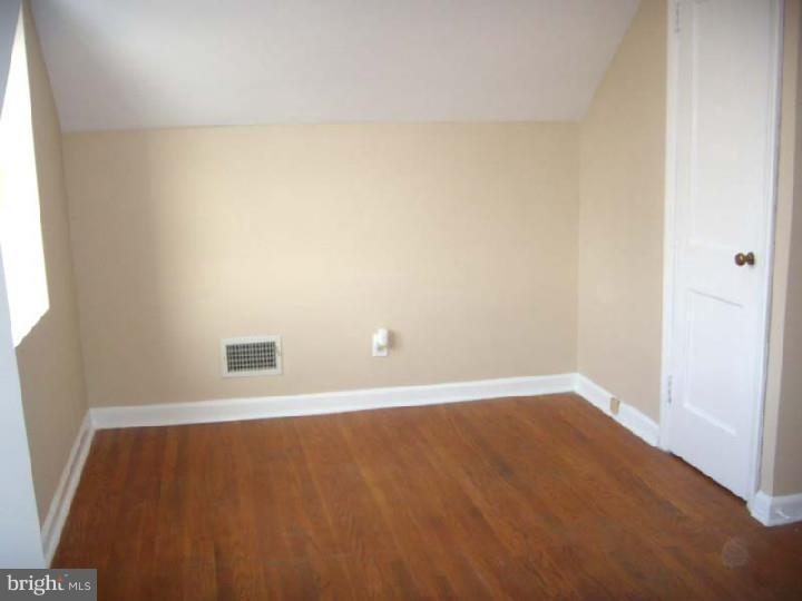 124 Greenhill Road Springfield, PA 19064 - Photo 16 of 25 Bedroom 3