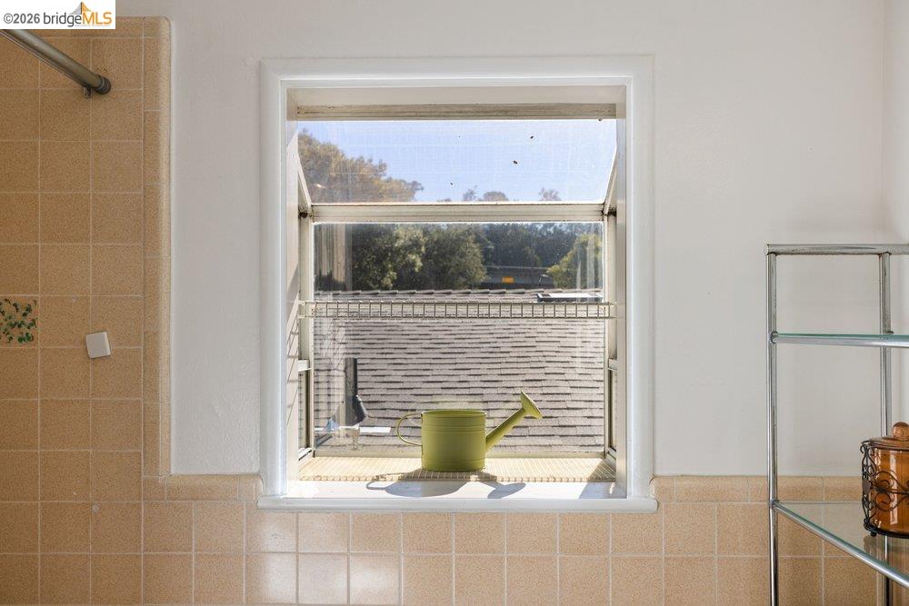 9600 Golf Links Road Oakland, CA 94605 - Photo 21 of 47 Detailed view