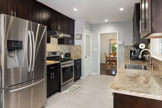 $780,000 | 9600 Golf Links Road, Oakland, CA 94605