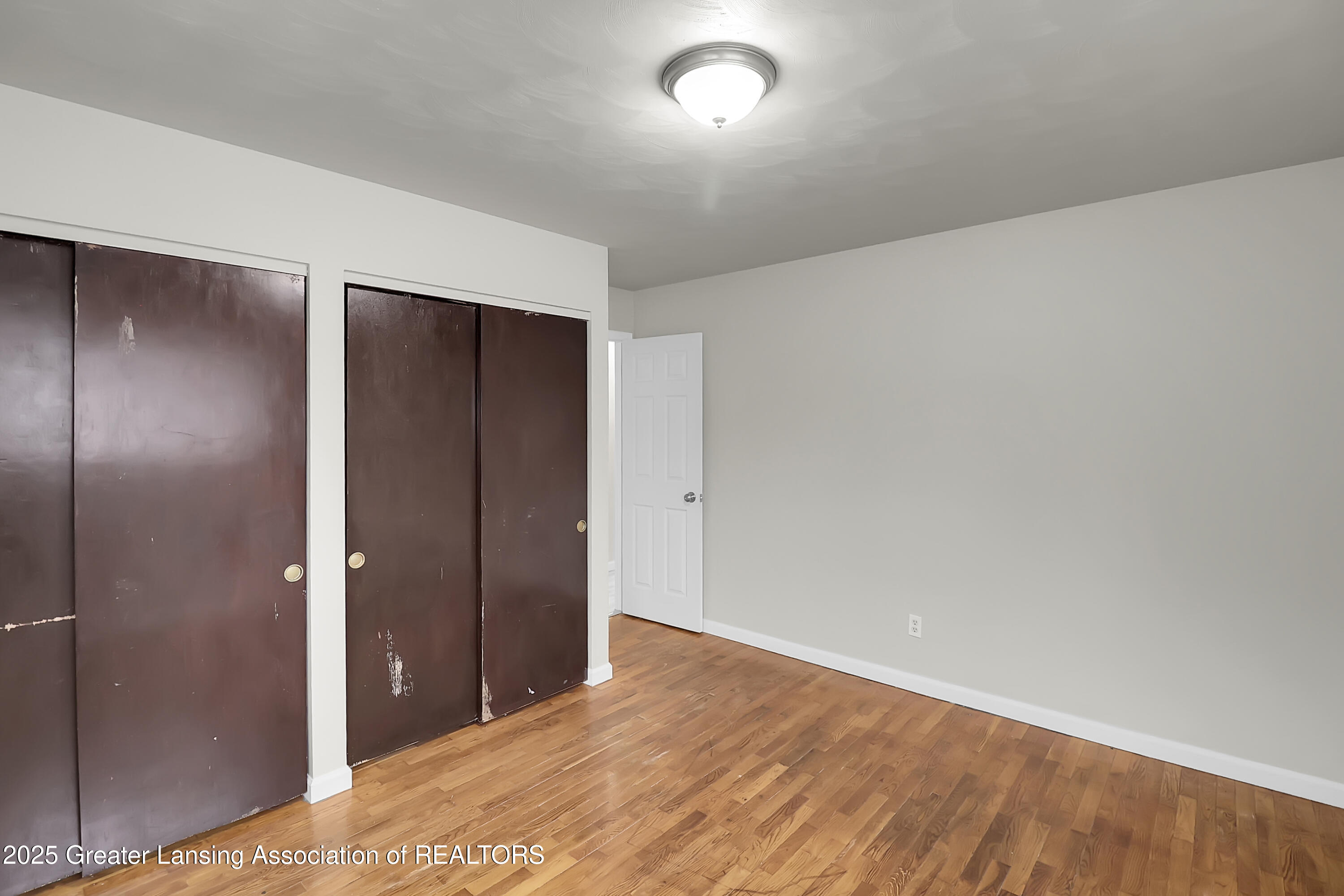 3217 Lawdor Road Lansing, MI 48911 - Photo 16 of 37 IMG_1692