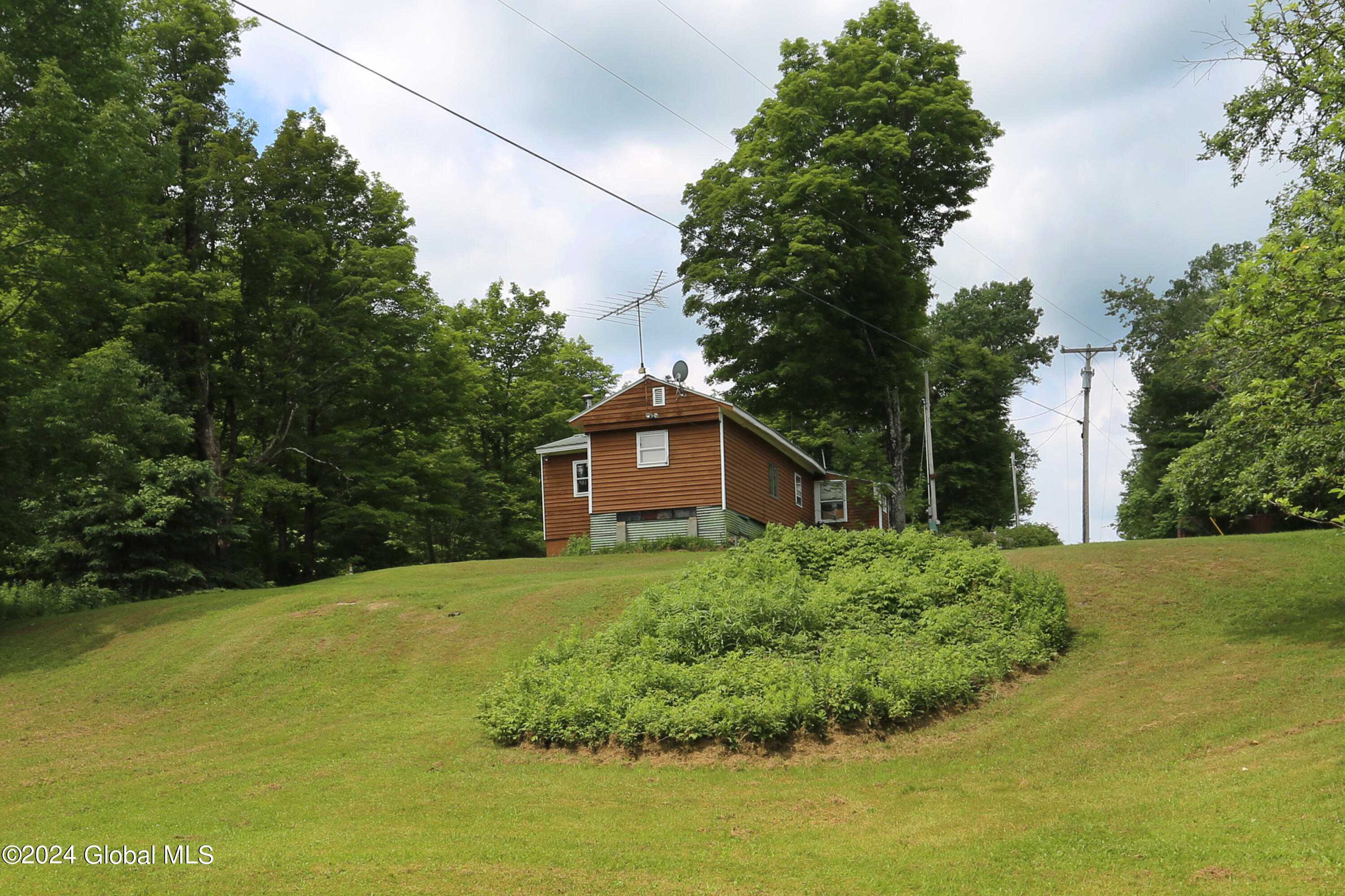 264 Federal City Road Middleburgh, NY 12122 - Photo 14 of 15 2H6A9256