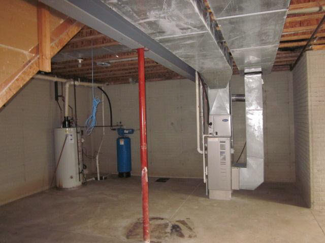 13198 Tuttle Hill Road Milan, MI 48160 - Photo 19 of 20 20343351-18.JPG