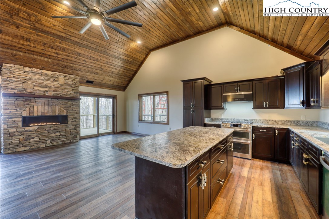 975 Harley Perry Road Zionville, NC 28698 - Photo 13 of 48 Gallery Image 13