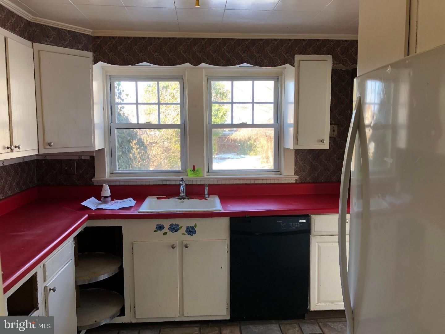 7 West Spring Garden Street Palmyra, NJ 08065 - Photo 3 of 15