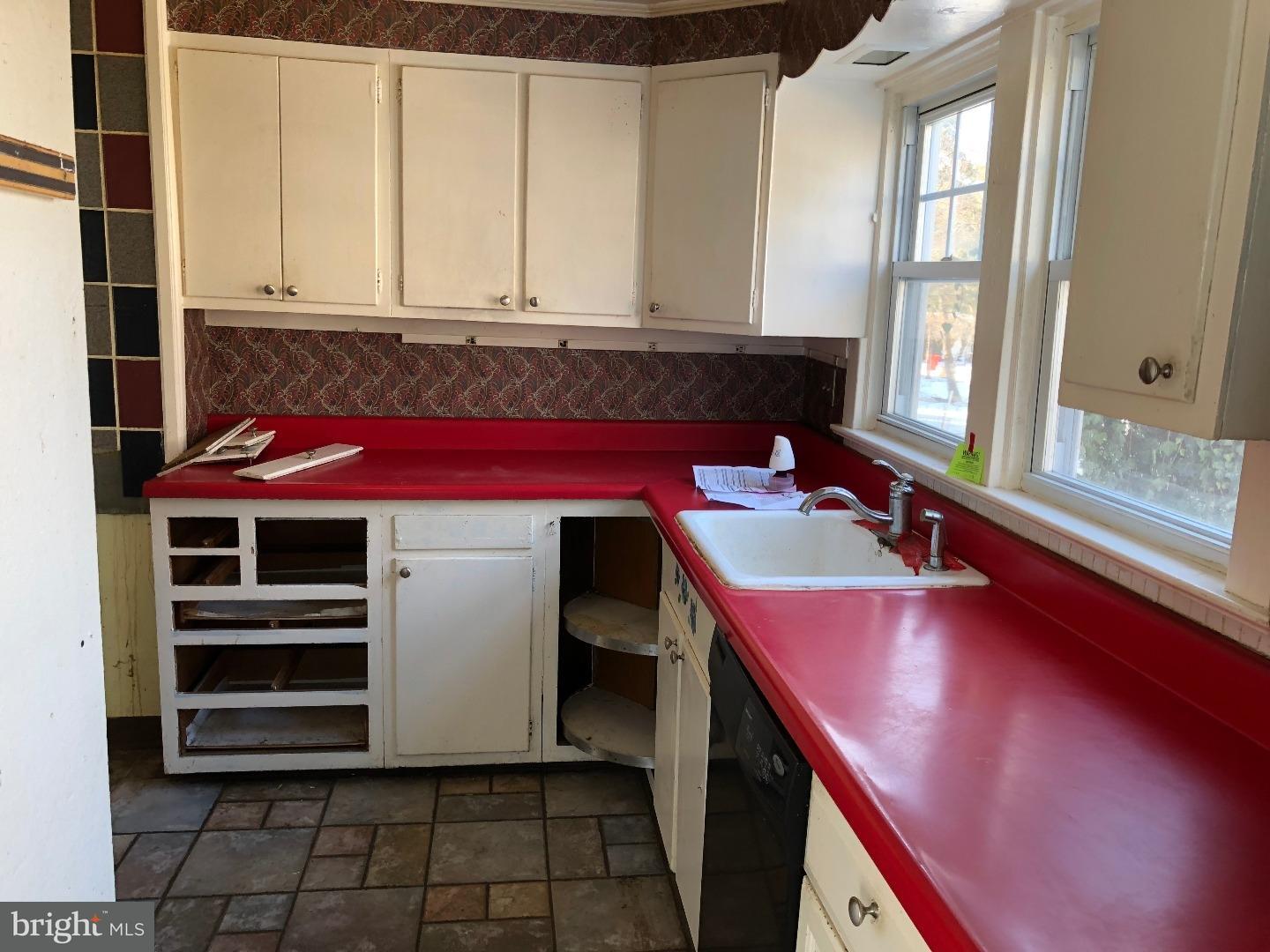 7 West Spring Garden Street Palmyra, NJ 08065 - Photo 4 of 15