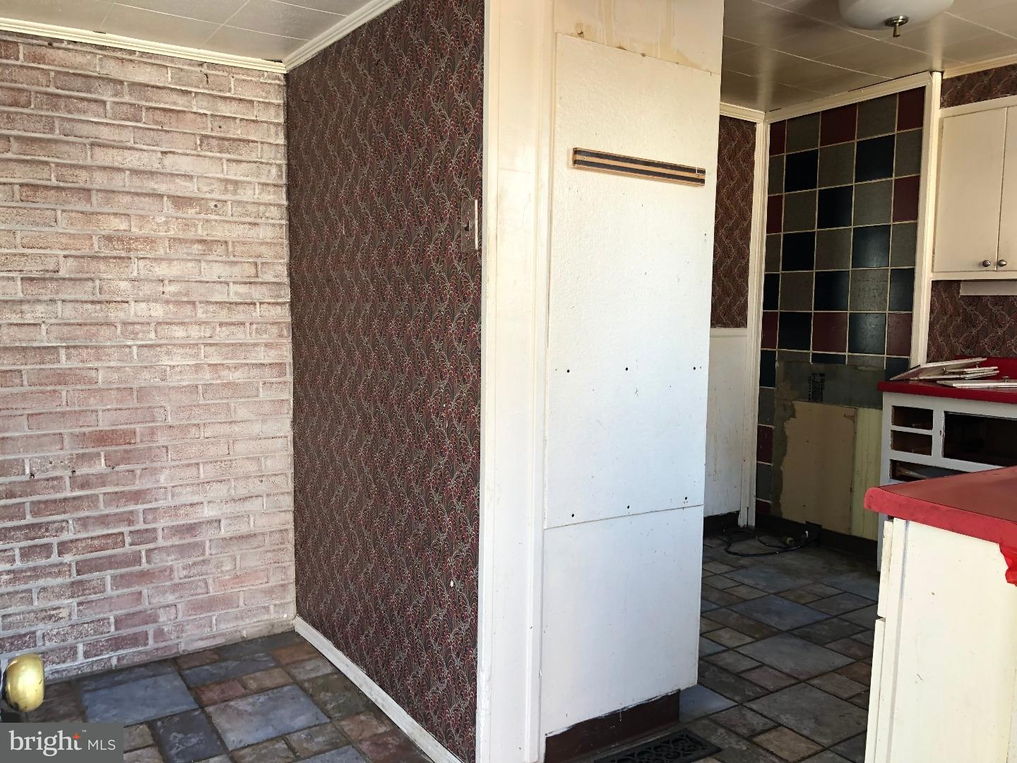 7 West Spring Garden Street Palmyra, NJ 08065 - Photo 10 of 15