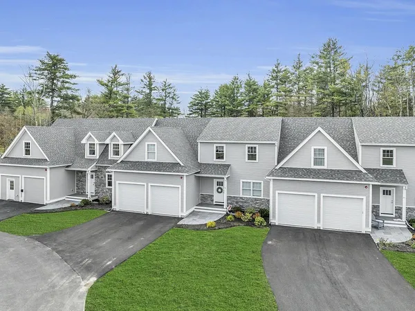 $769,000 | 59 Kibrel Court, Sandown, NH 03873