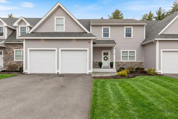 $739,000 | 59 Kibrel Court, Sandown, NH 03873