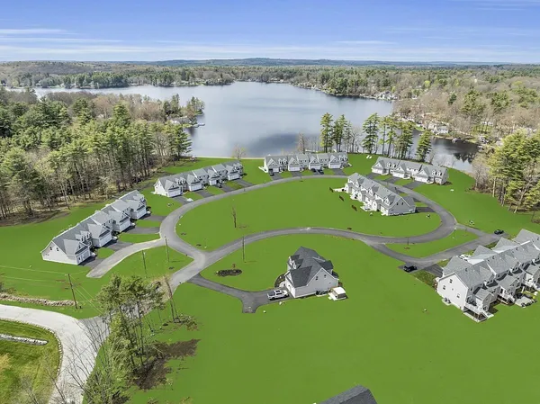 $739,000 | 59 Kibrel Court, Sandown, NH 03873