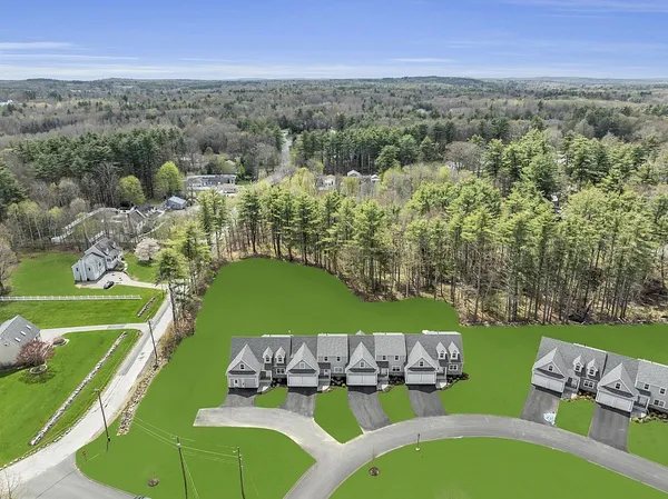 $739,000 | 59 Kibrel Court, Sandown, NH 03873