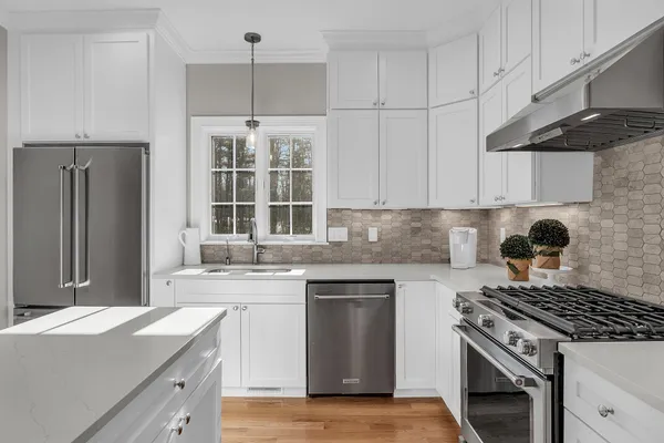 $739,000 | 59 Kibrel Court, Sandown, NH 03873